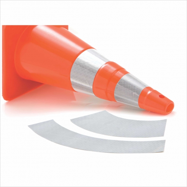 A pel�cula Retro-refletiva � um filme auto-adesivo conform�vel desenvolvido para cones.